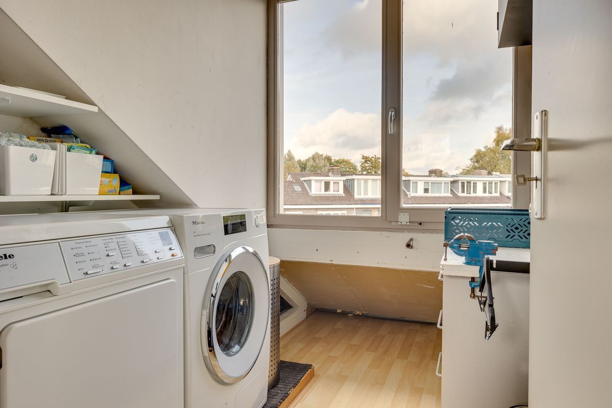 Prof. van Bemmelenlaan 48 Photo Blur 33