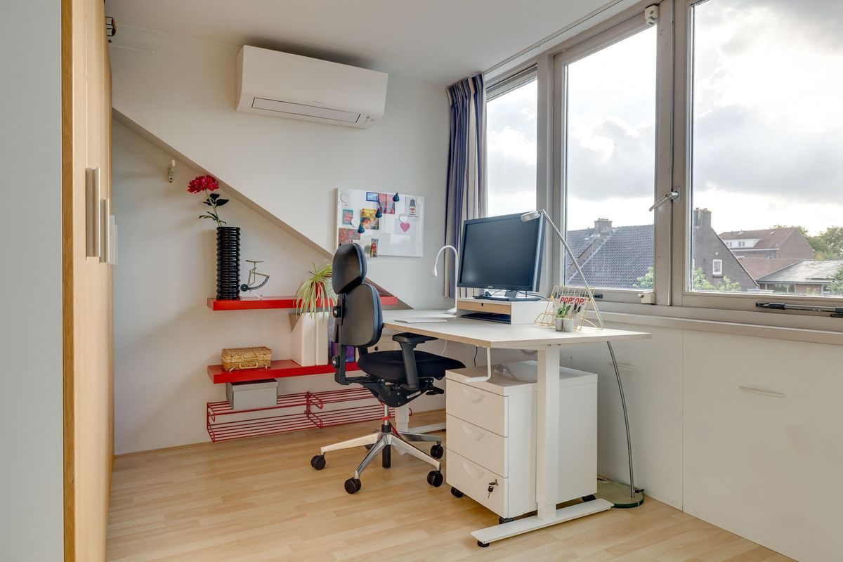 Prof. van Bemmelenlaan 48 Photo Blur 31