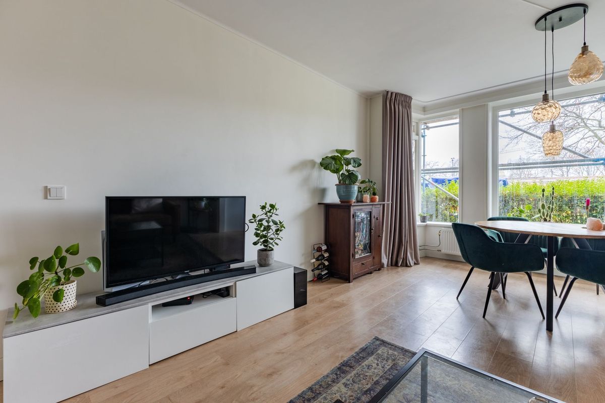 Victor Hugoplantsoen 2 Photo Blur 5