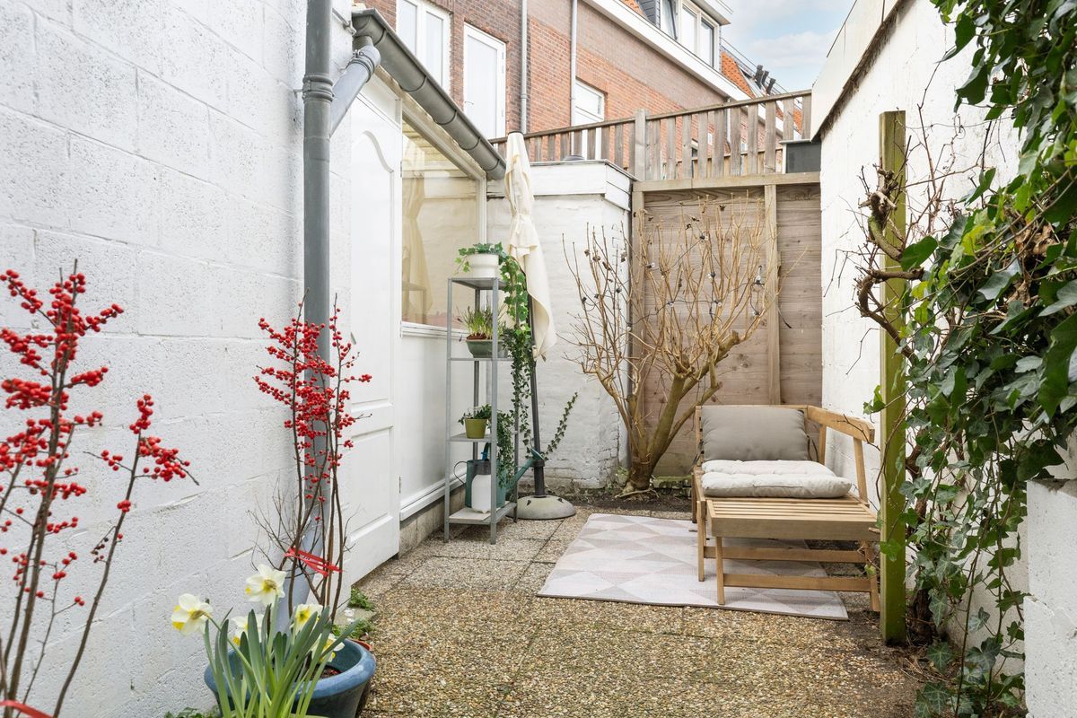 Jan Pieterszoon Coenstraat 80 Photo Blur 28