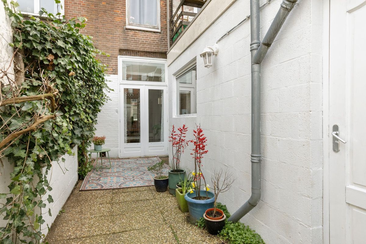 Jan Pieterszoon Coenstraat 80 Photo Blur 29