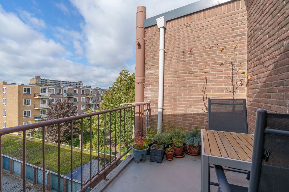 Struyckenlaan 17 Photo Blur 2