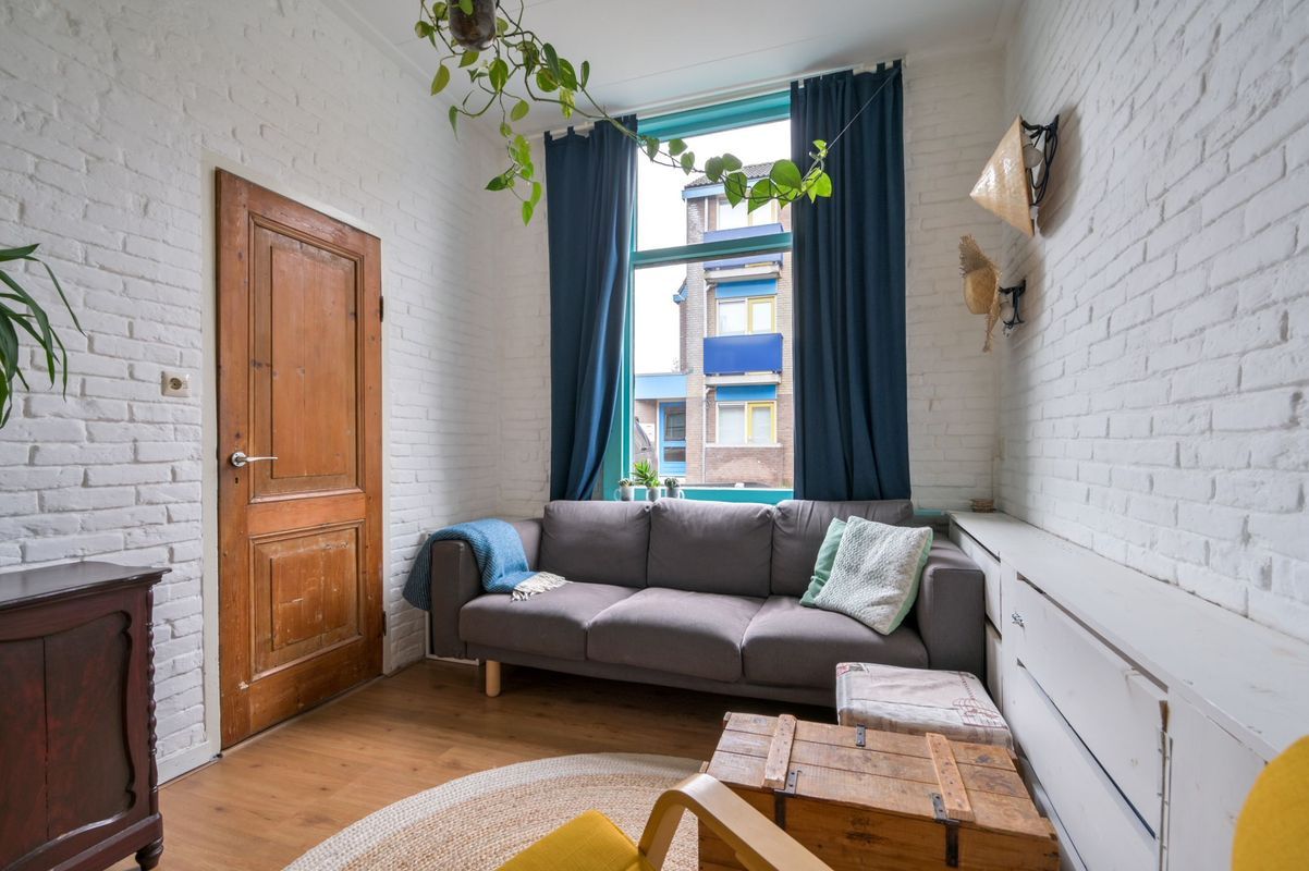 Bankstraat 40 Photo Blur 11