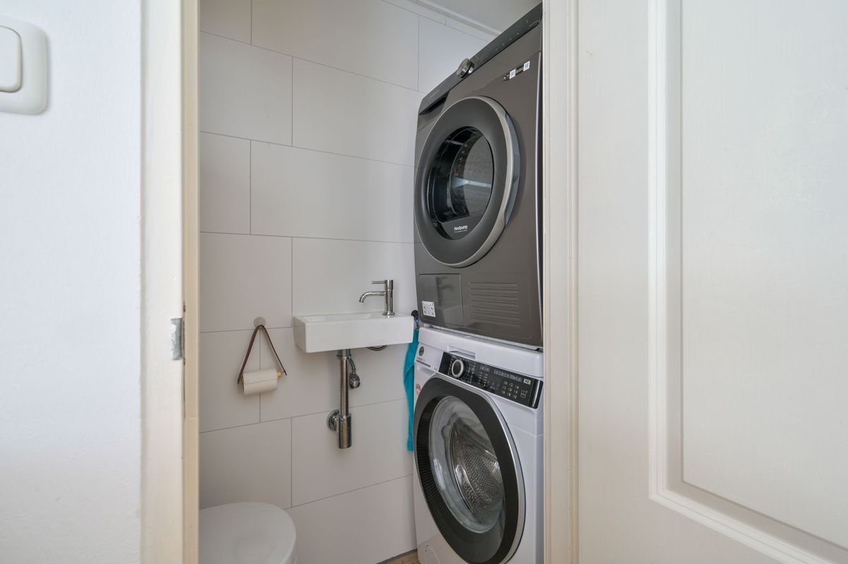 Bankstraat 40 Photo Blur 17