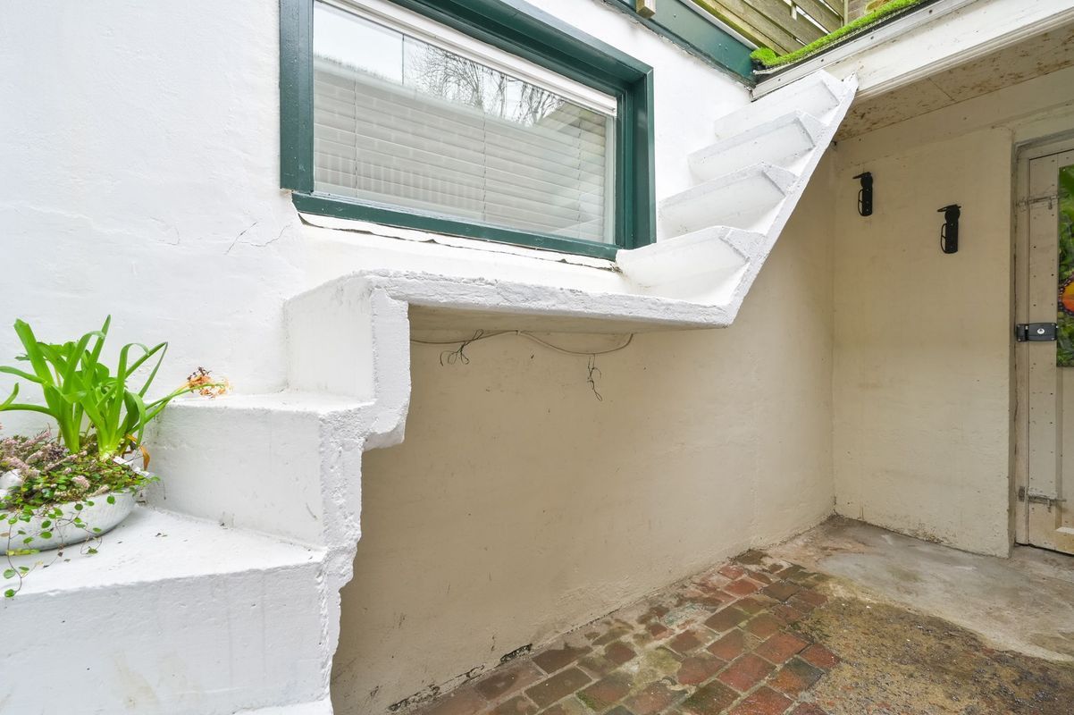 Bankstraat 40 Photo Blur 24