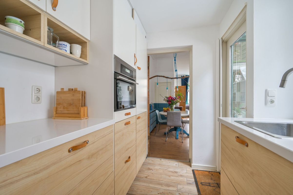 Bankstraat 40 Photo Blur 21