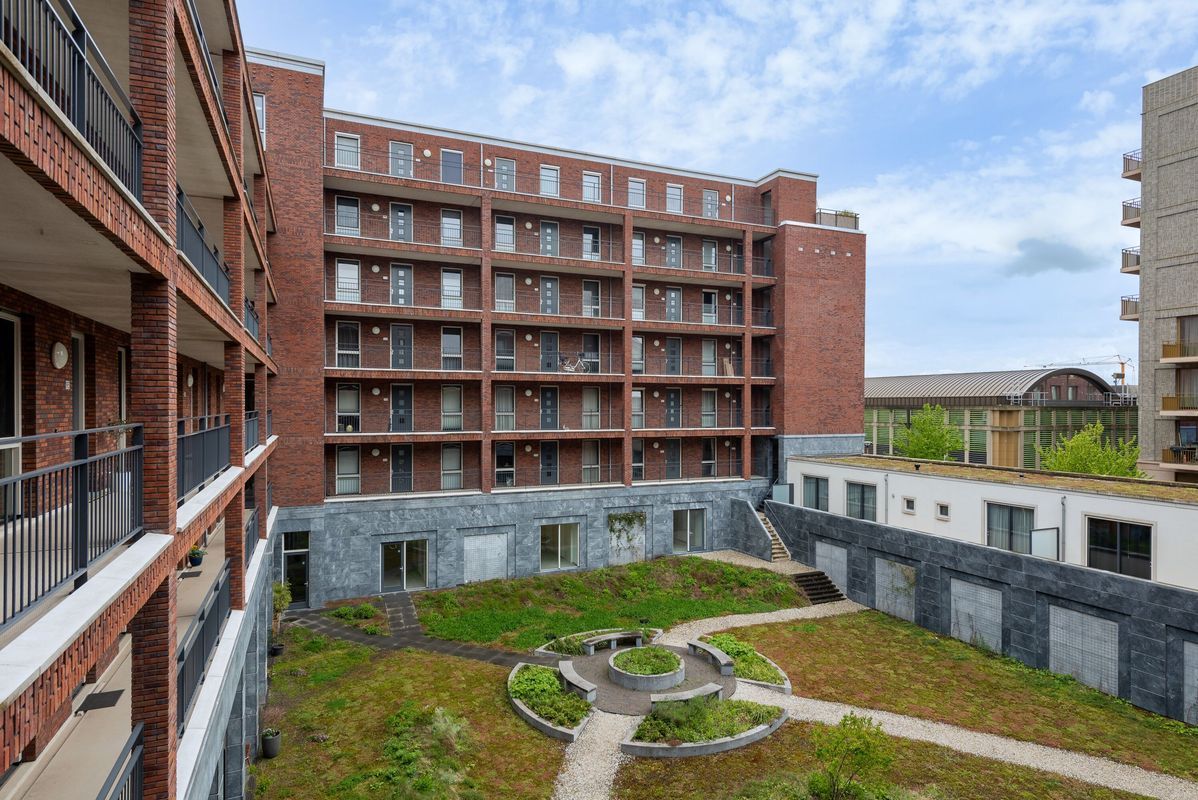 San Marinostraat 87 Photo Blur 37