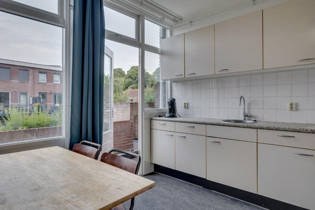 Ambonstraat 18-BS Photo Blur 7