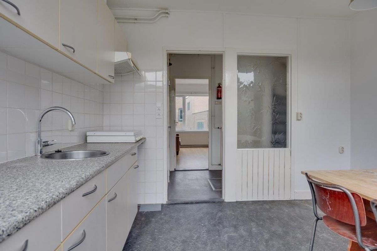 Ambonstraat 18-BS Photo Blur 8