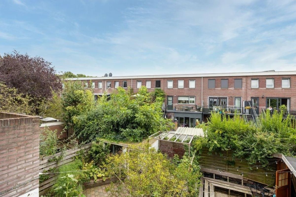 Ambonstraat 18-BS Photo Blur 12