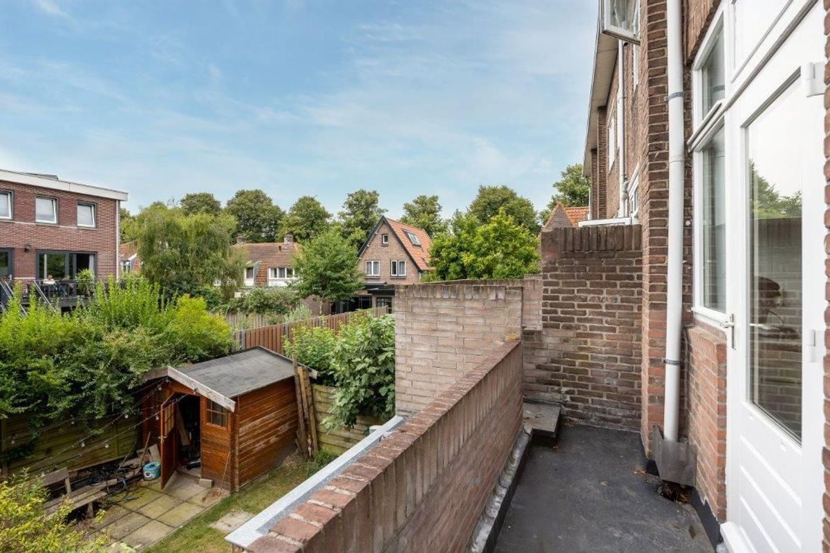 Ambonstraat 18-BS Photo Blur 11