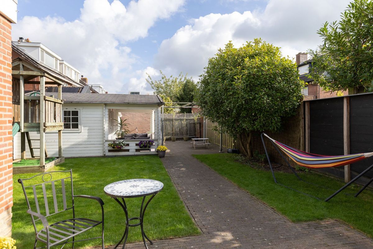 Burg v d Weijerstraat 27 Photo Blur 24