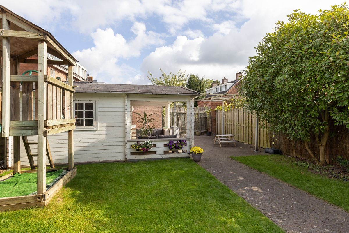 Burg v d Weijerstraat 27 Photo Blur 26