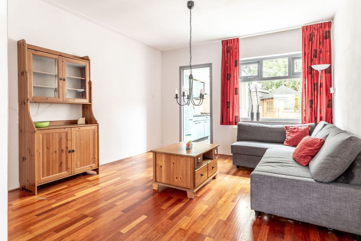 St.-Bonifaciusstraat 5 Photo Blur 1