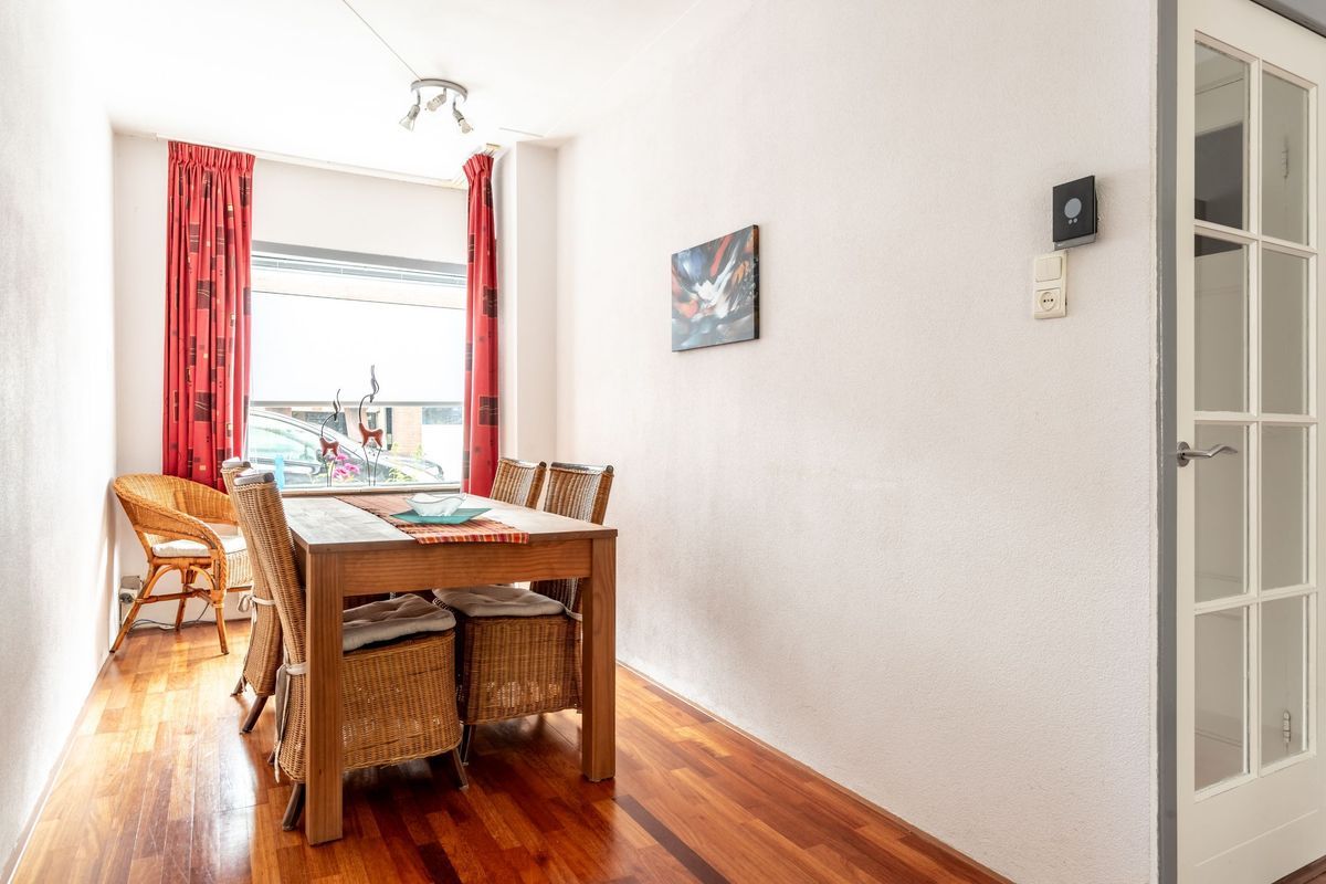 St.-Bonifaciusstraat 5 Photo Blur 13