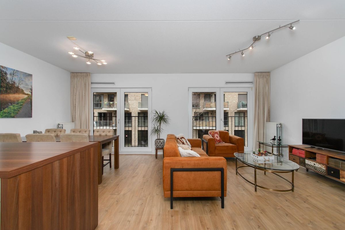 Miles Davisstraat 167 Photo Blur 2