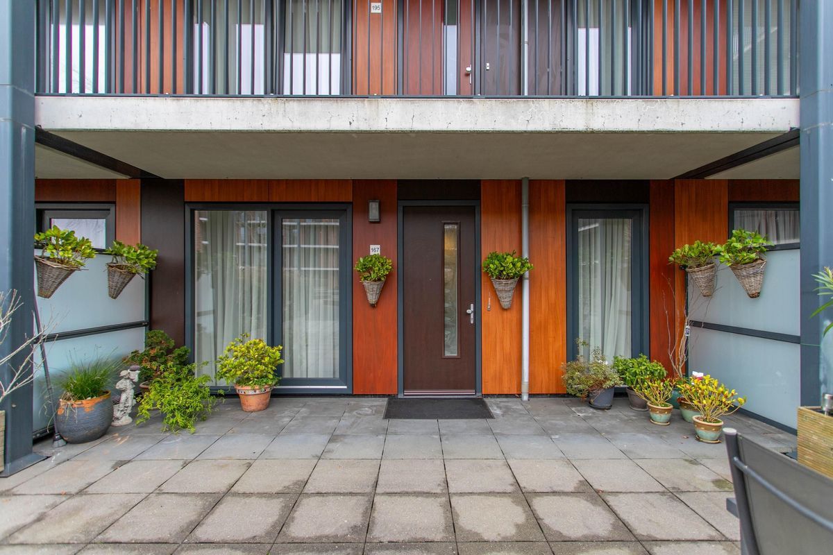 Miles Davisstraat 167 Photo Blur 1