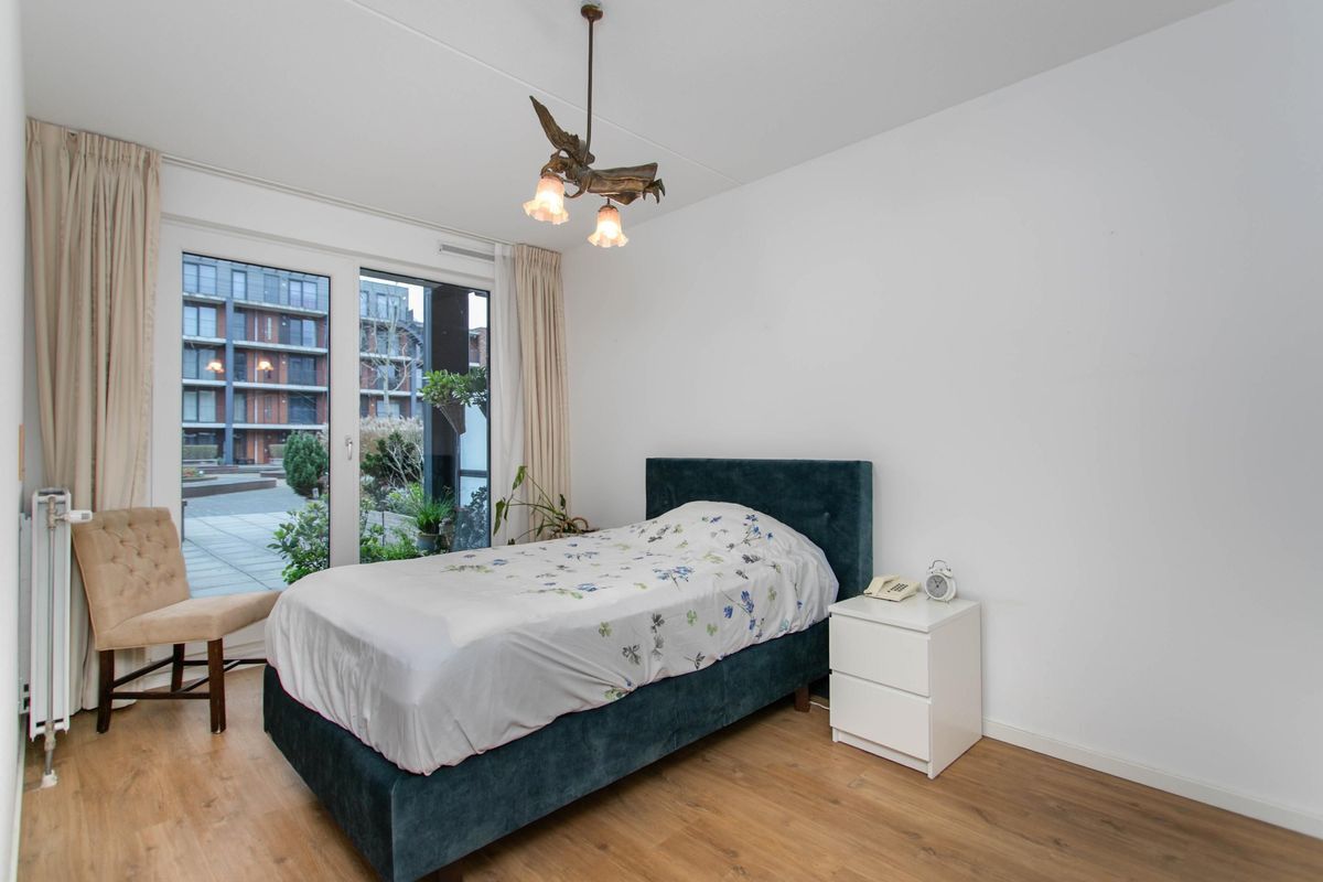 Miles Davisstraat 167 Photo Blur 16