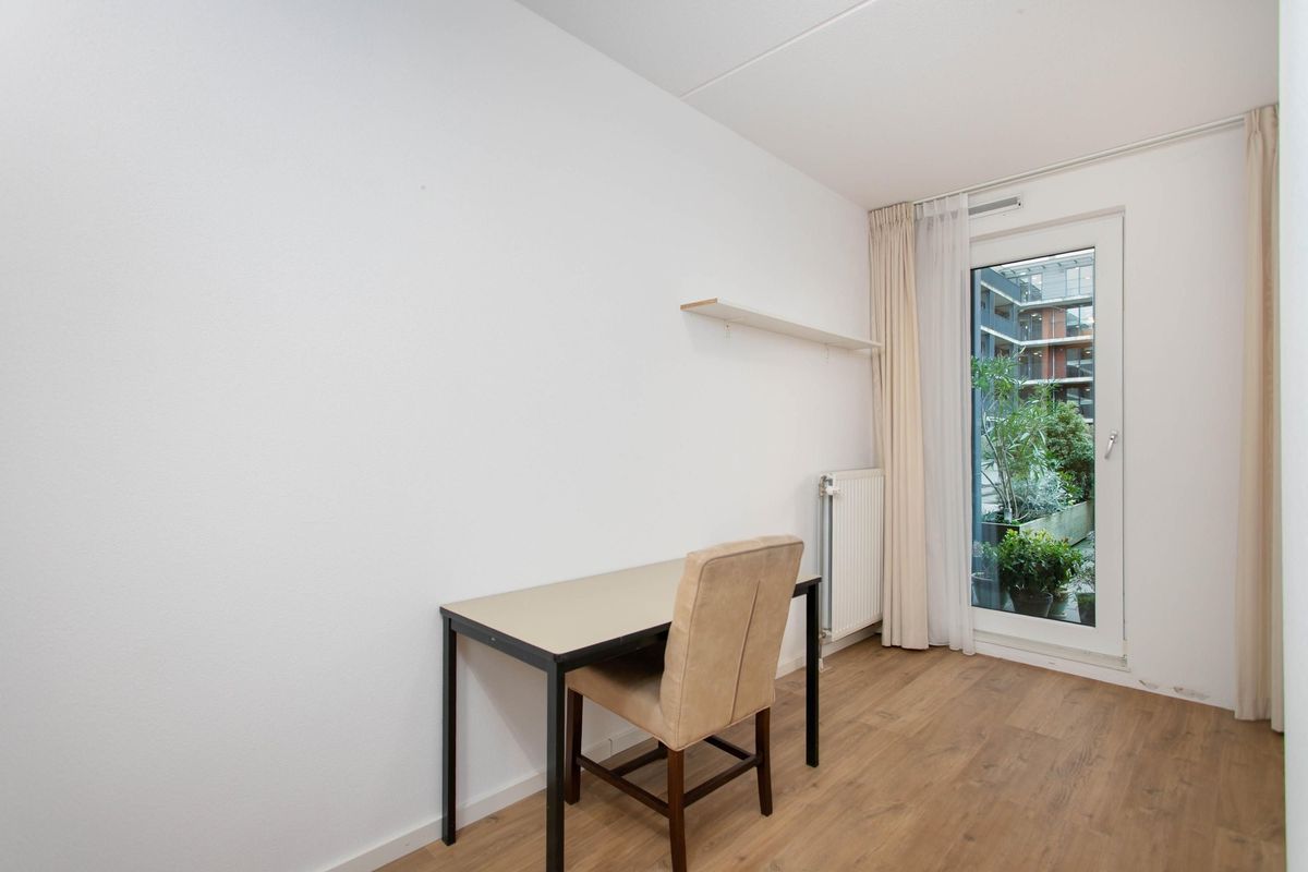 Miles Davisstraat 167 Photo Blur 20