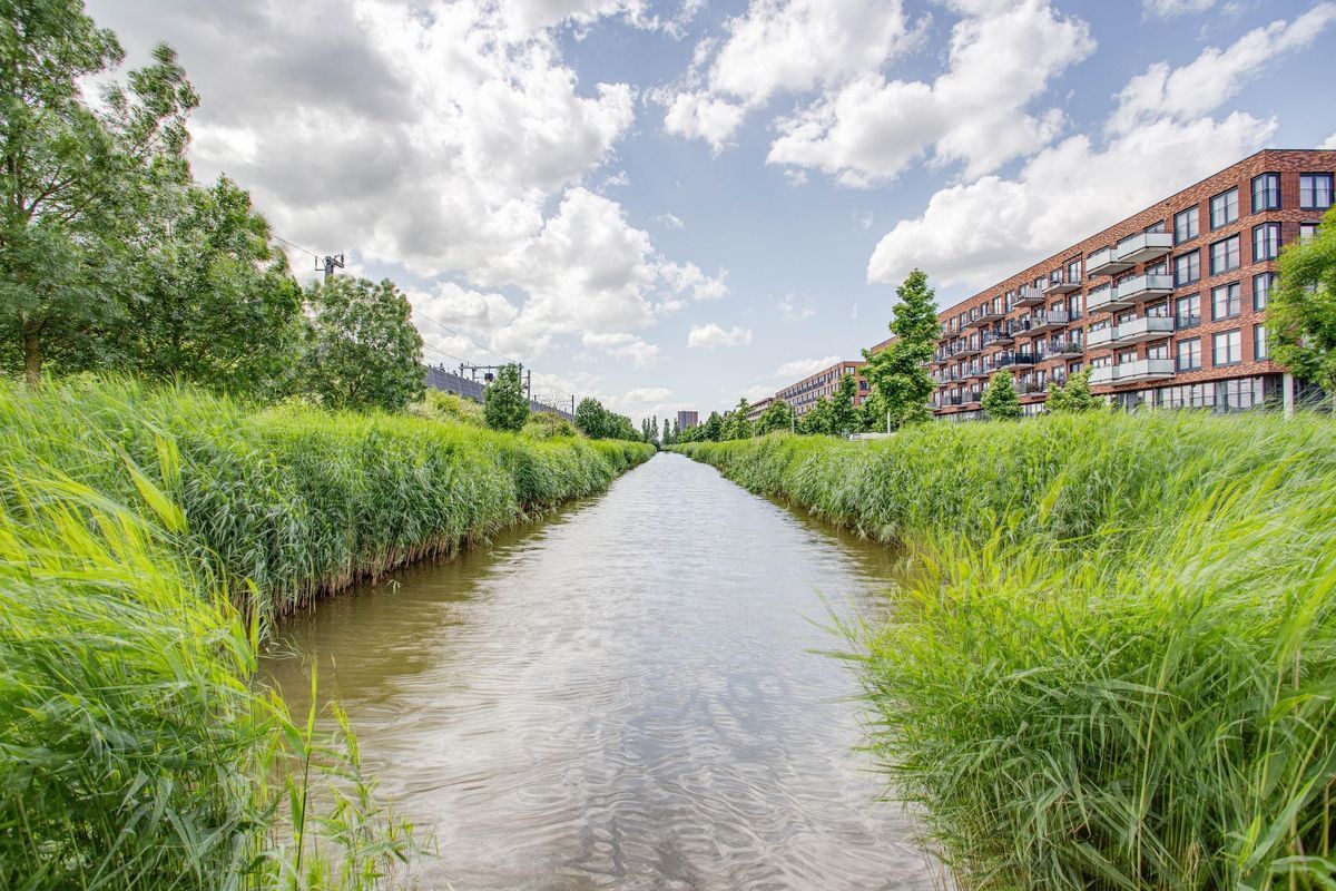 Miles Davisstraat 167 Photo Blur 37