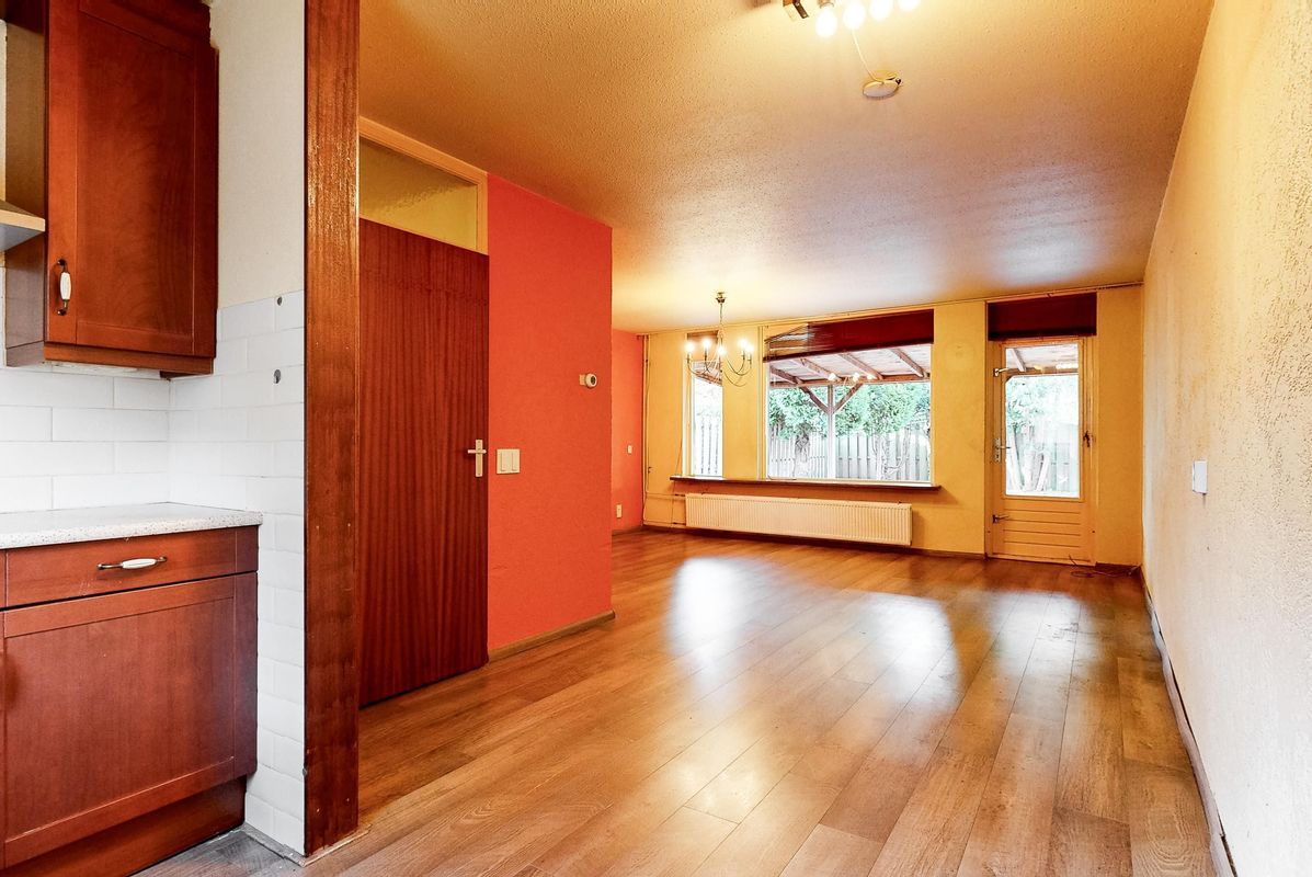 Bertha von Suttnerlaan 18 Photo Blur 6