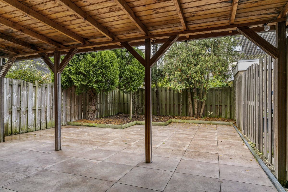 Bertha von Suttnerlaan 18 Photo Blur 12