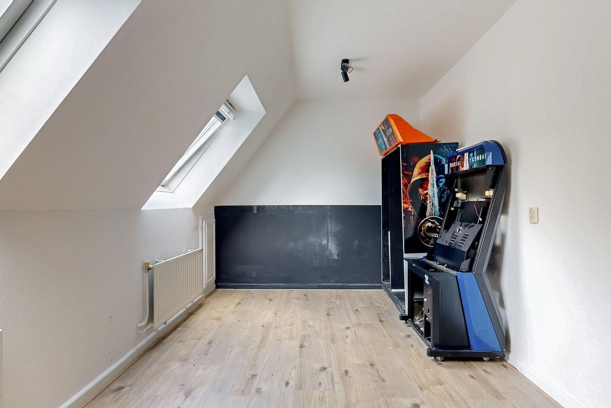 Bertha von Suttnerlaan 18 Photo Blur 19