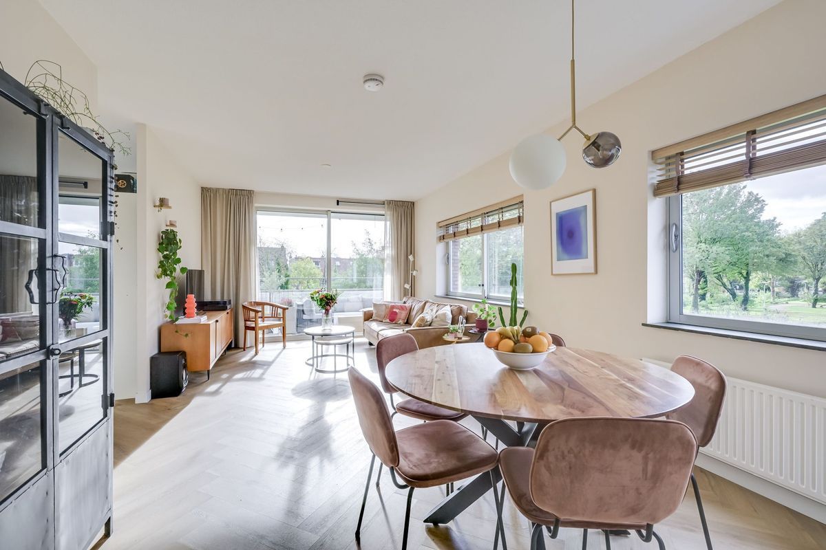 Royaards van den Hamkade 221 Photo Blur 2