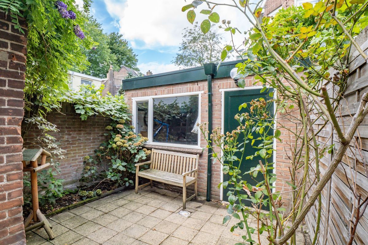 Van Lennepdwarsstraat 3 Photo Blur 3