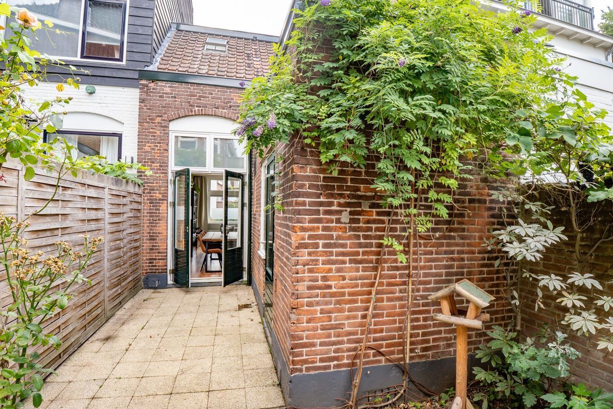 Van Lennepdwarsstraat 3 Photo Blur 8