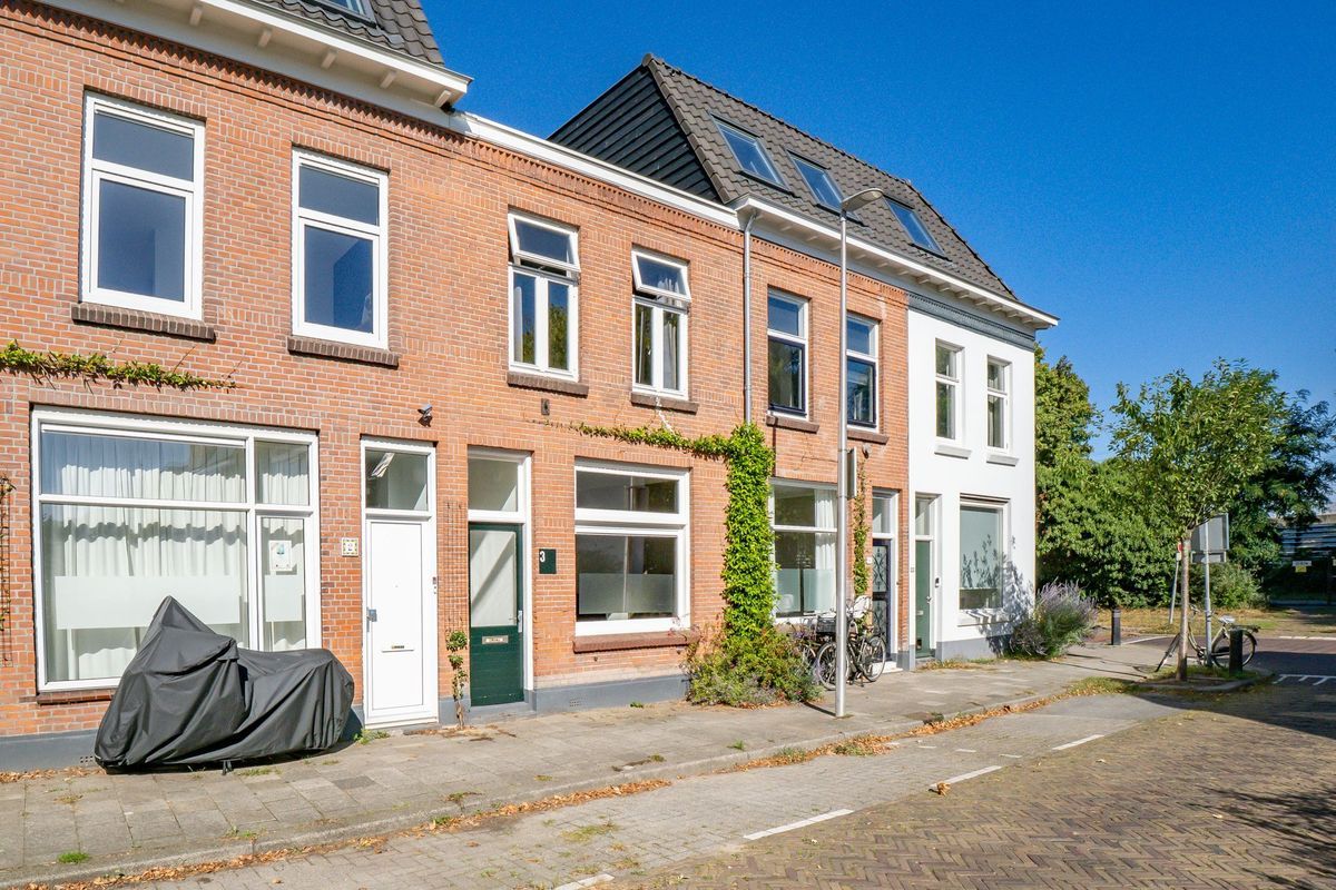 Van Lennepdwarsstraat 3 Photo Blur 26