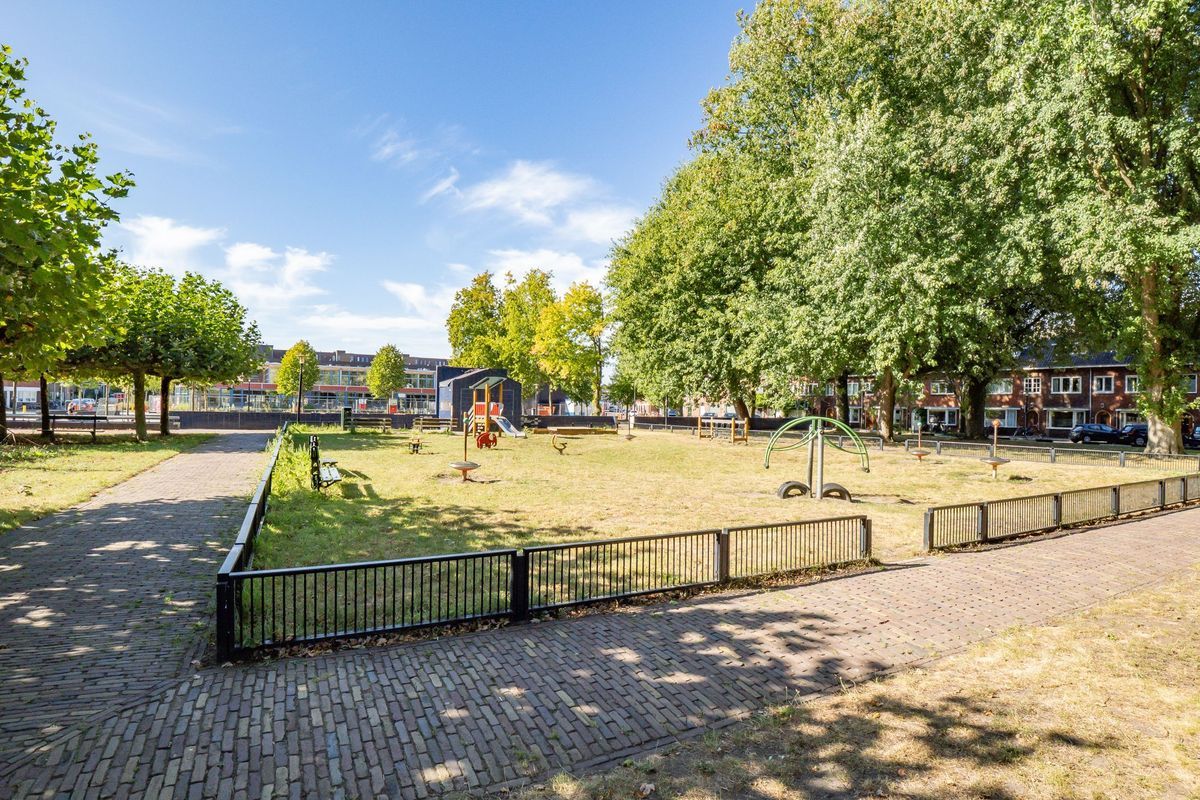 Van Lennepdwarsstraat 3 Photo Blur 28