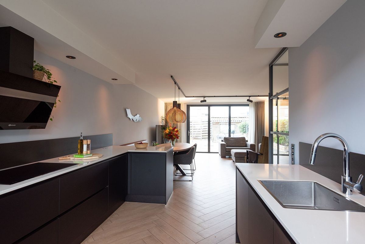 Zuiderkeerkring 229 Photo Blur 10