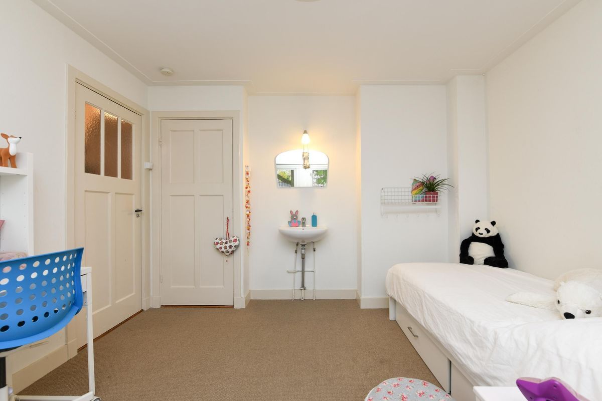 Laan van Cattenbroeck 54 Photo Blur 19