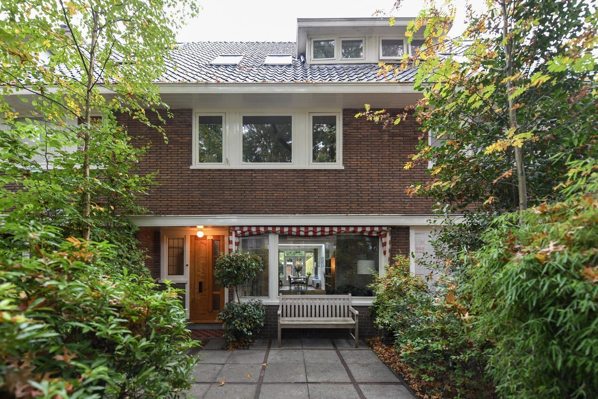 Laan van Cattenbroeck 54 Photo Blur 33