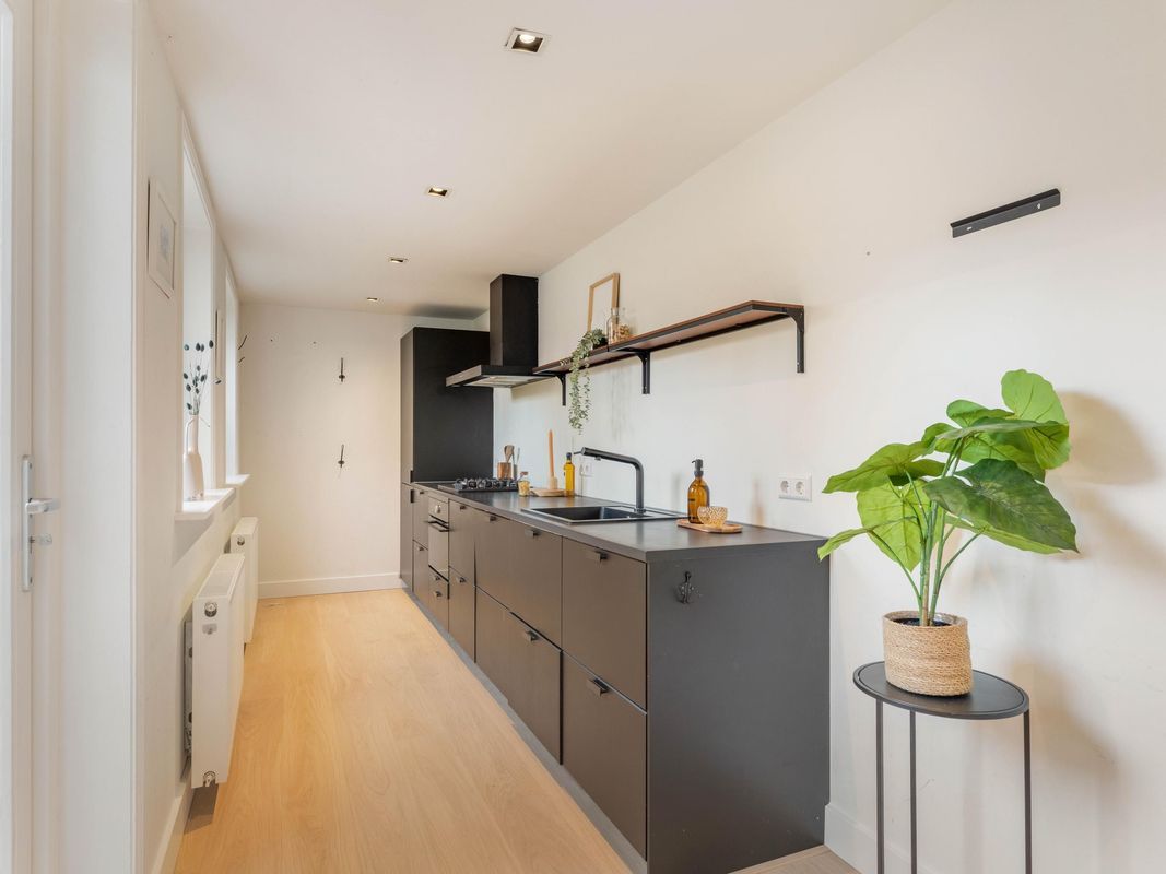 1e Delistraat 21 Photo Blur 2