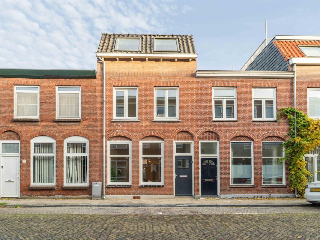 1e Delistraat 21 Photo Blur 6