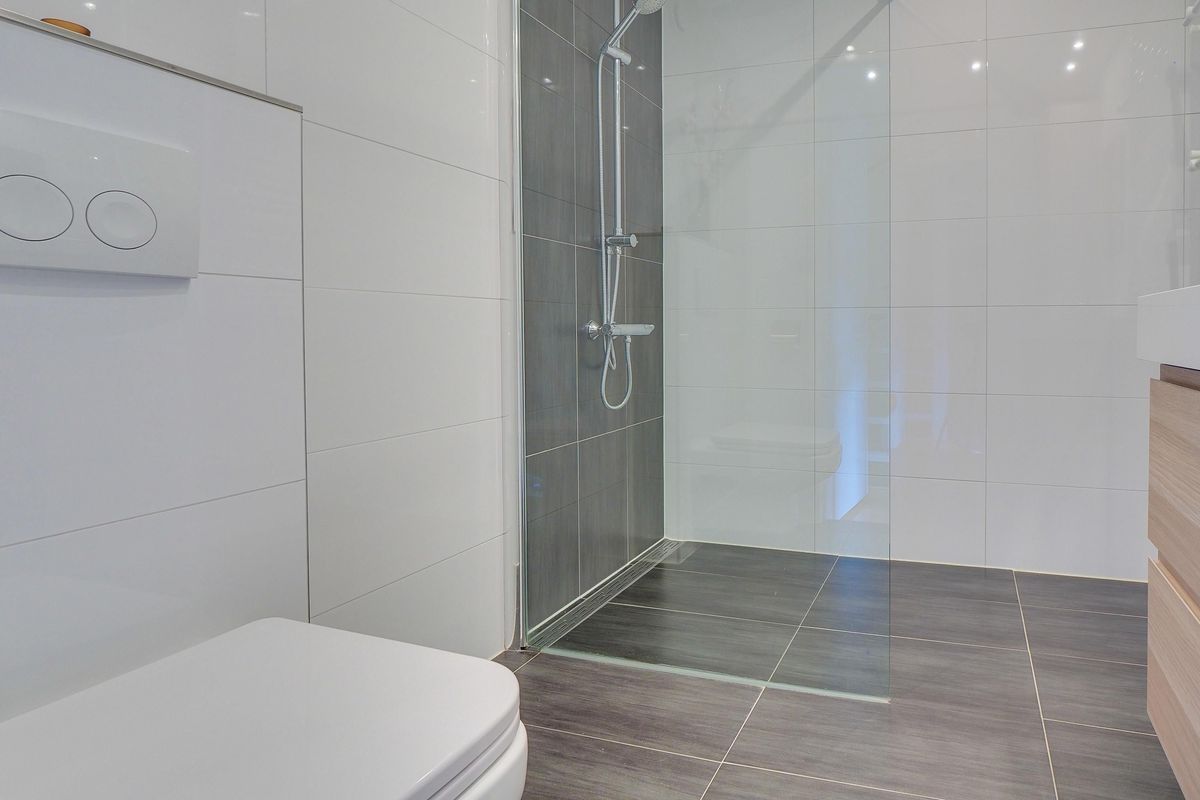 Chathams 38 Photo Blur 8