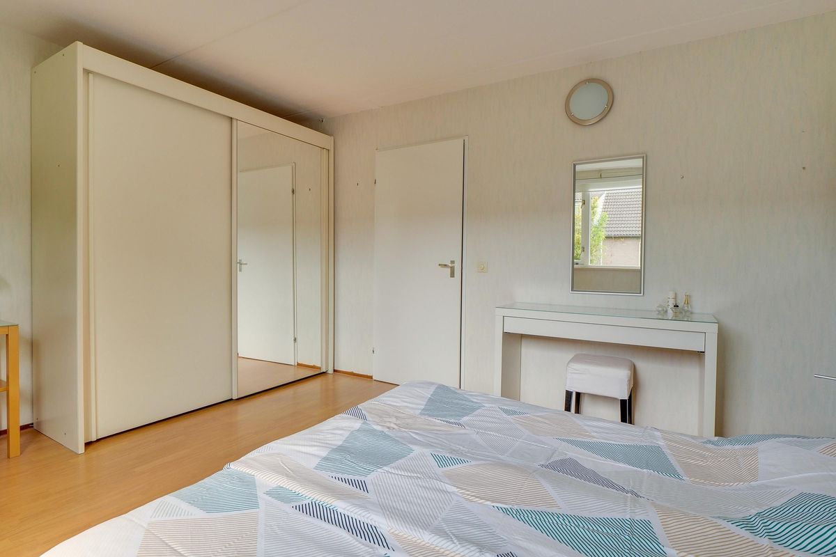 Chathams 38 Photo Blur 6