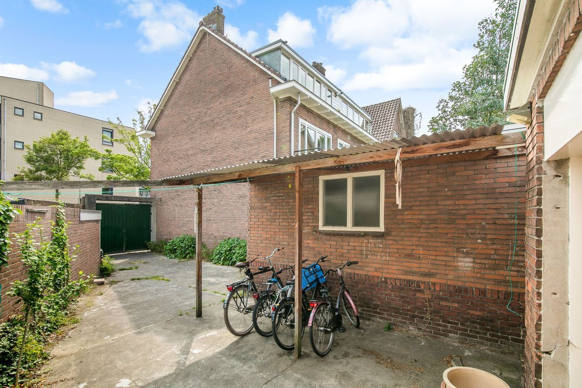 H.J. Schimmelplein 48 Photo Blur 55