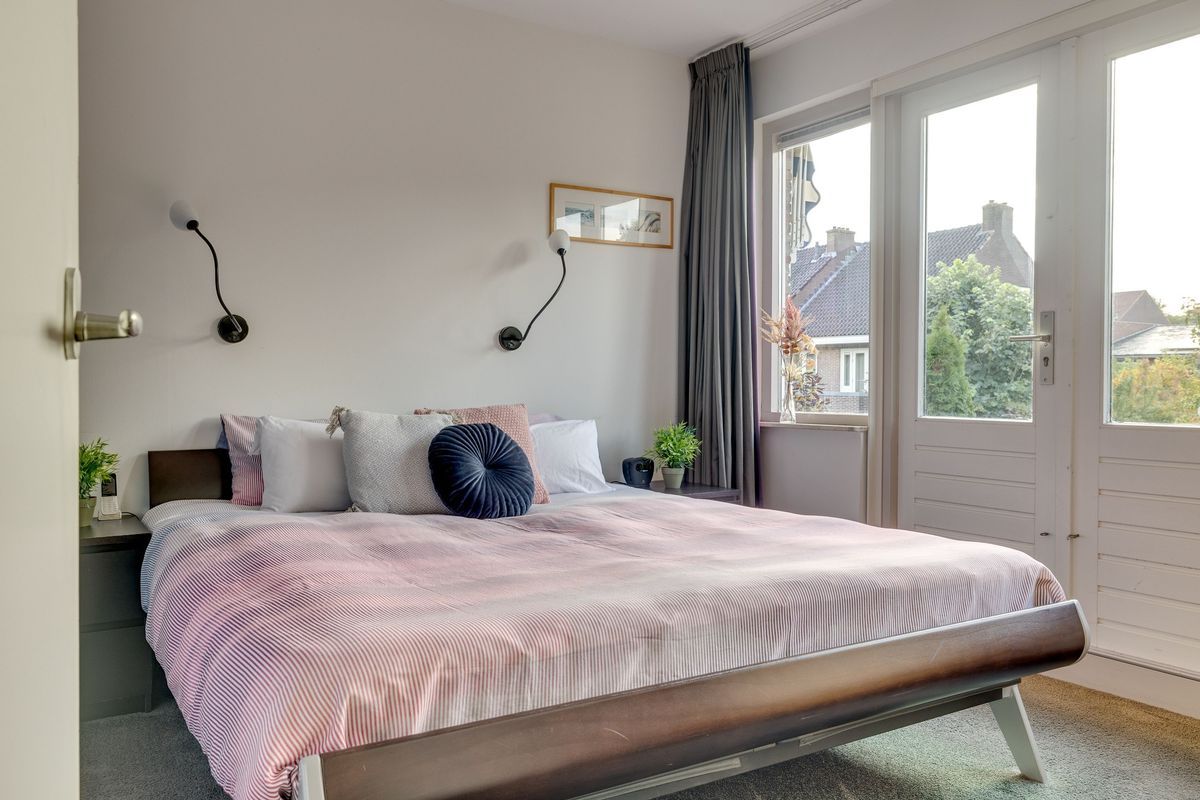 Prof. van Bemmelenlaan 48 Photo Blur 21