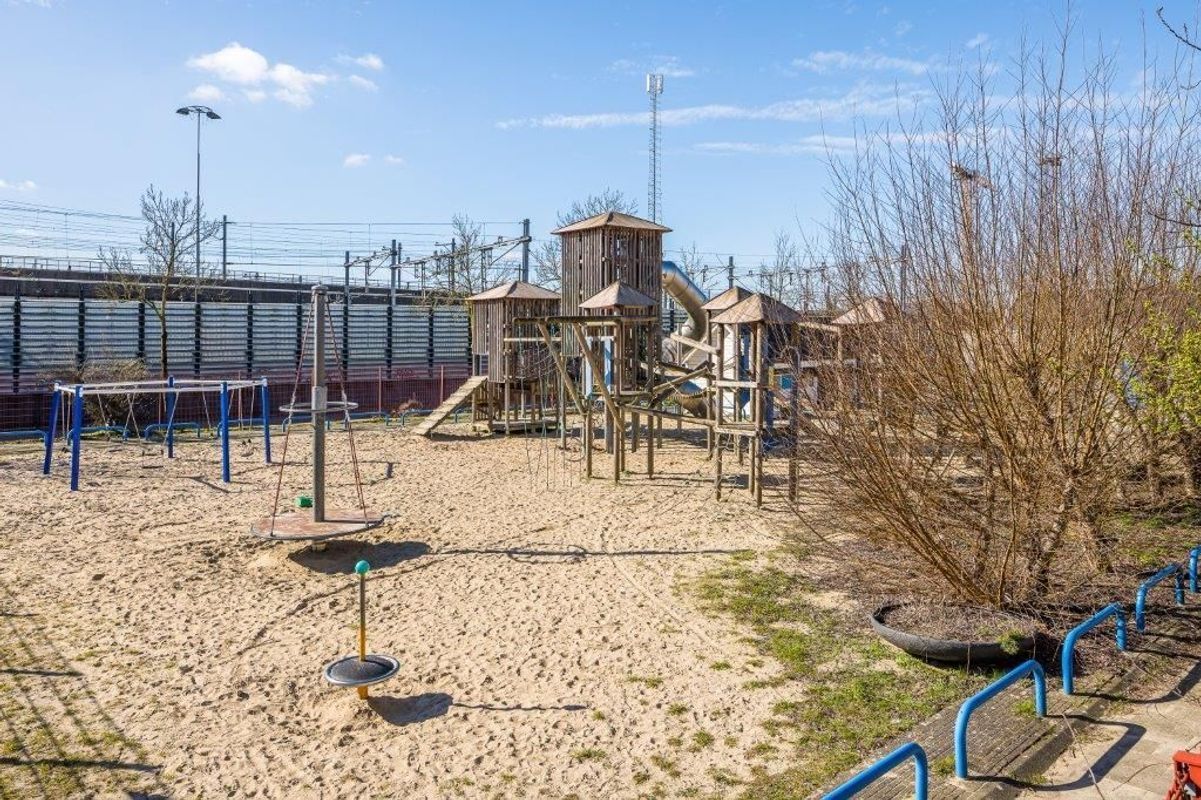 Spijkerstraat 16 Photo Blur 37