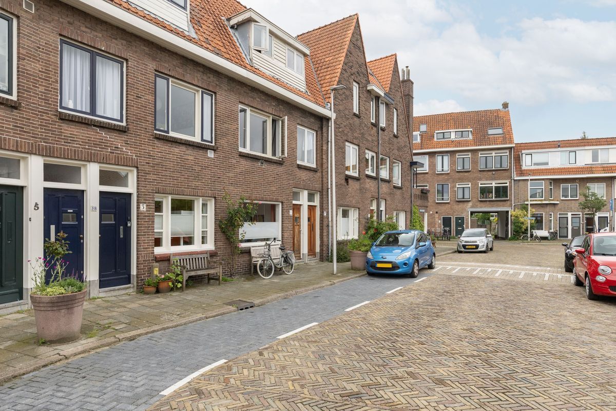 Maria van Reedestraat 3 Photo Blur 32