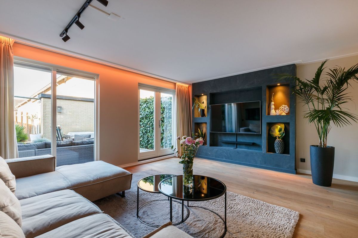 Helsinkilaan 19 Photo Blur 4