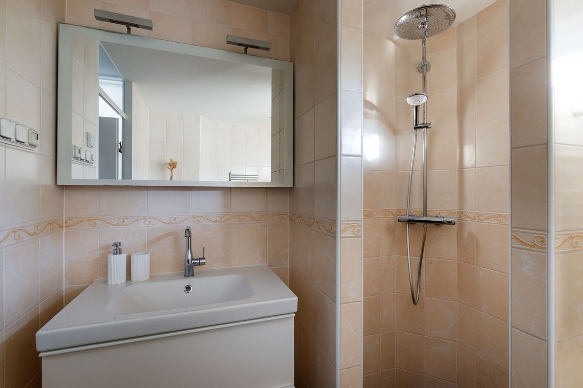 Helsinkilaan 19 Photo Blur 13