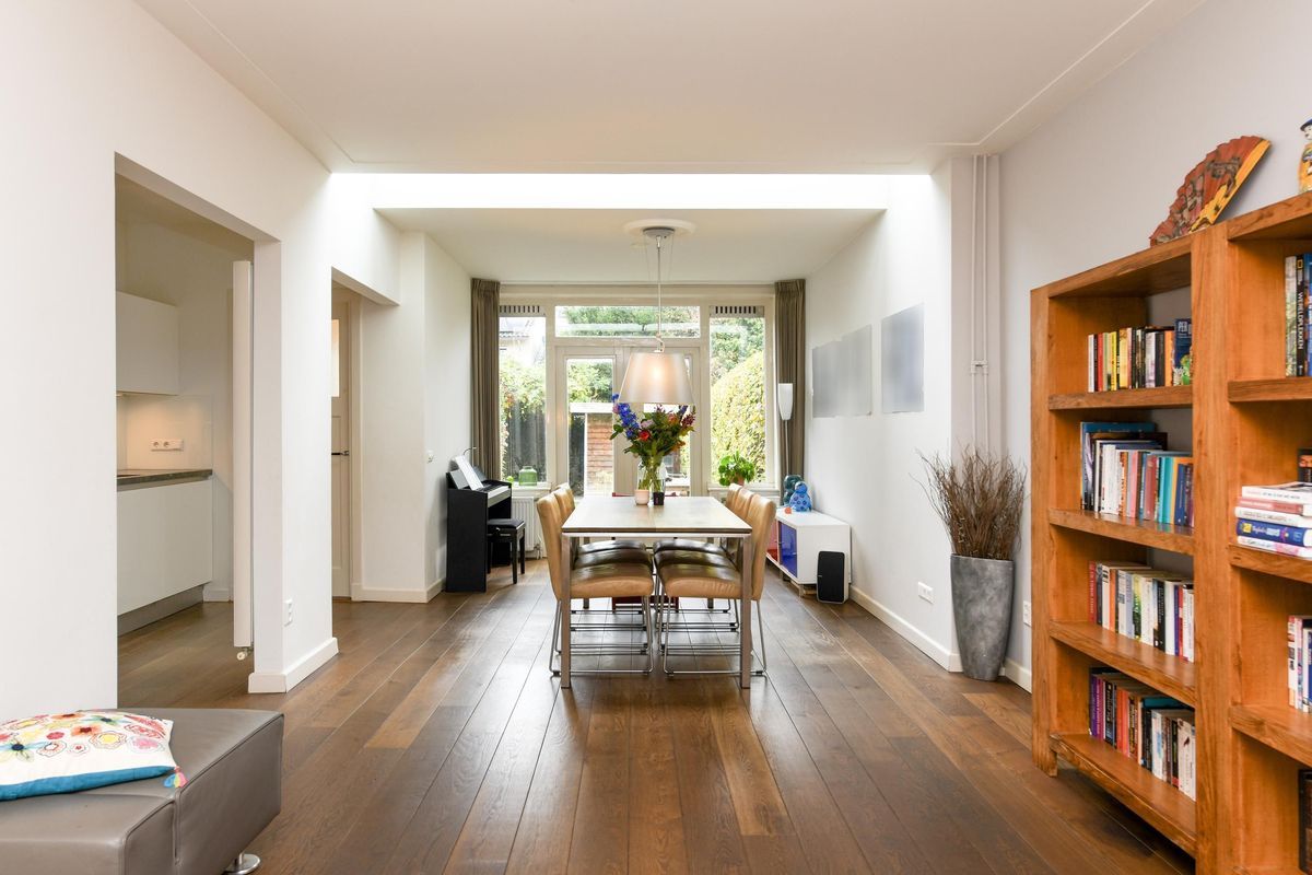 Laan van Cattenbroeck 54 Photo Blur 2