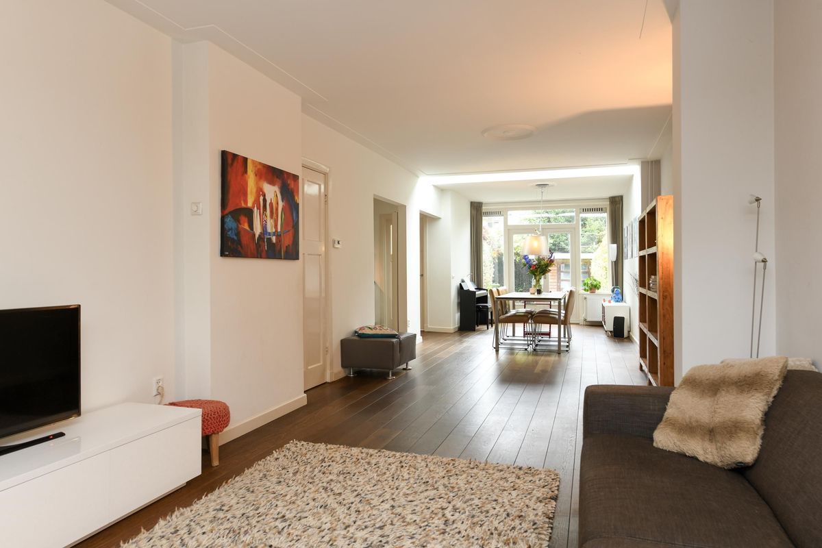 Laan van Cattenbroeck 54 Photo Blur 10