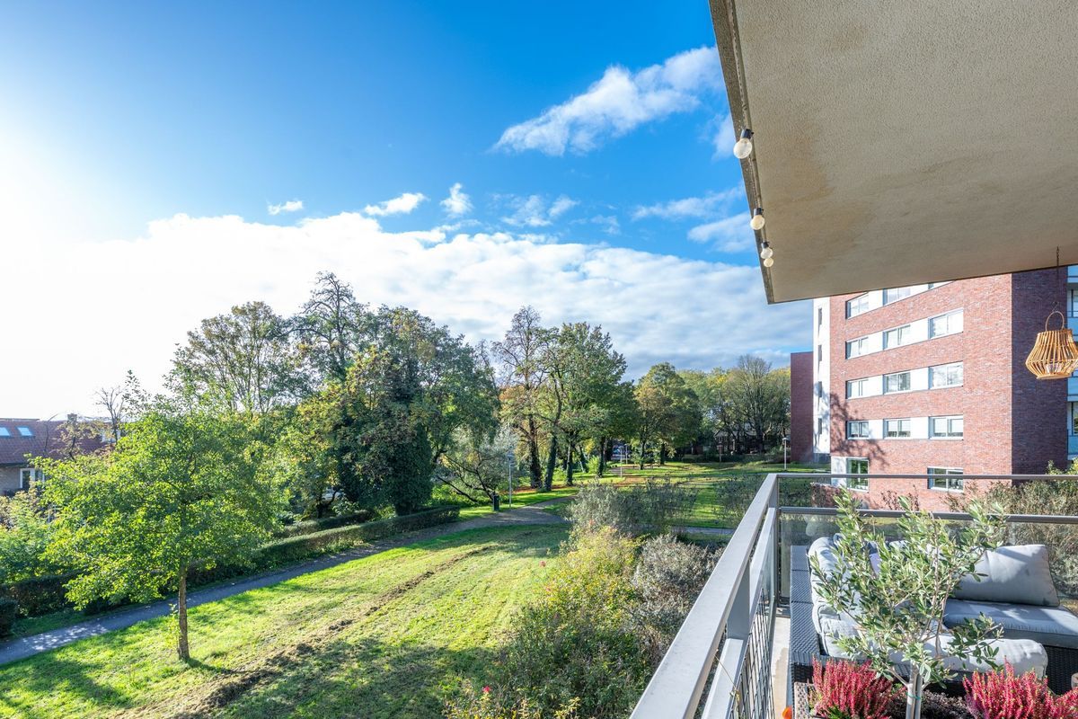 Royaards van den Hamkade 221 Photo Blur 18