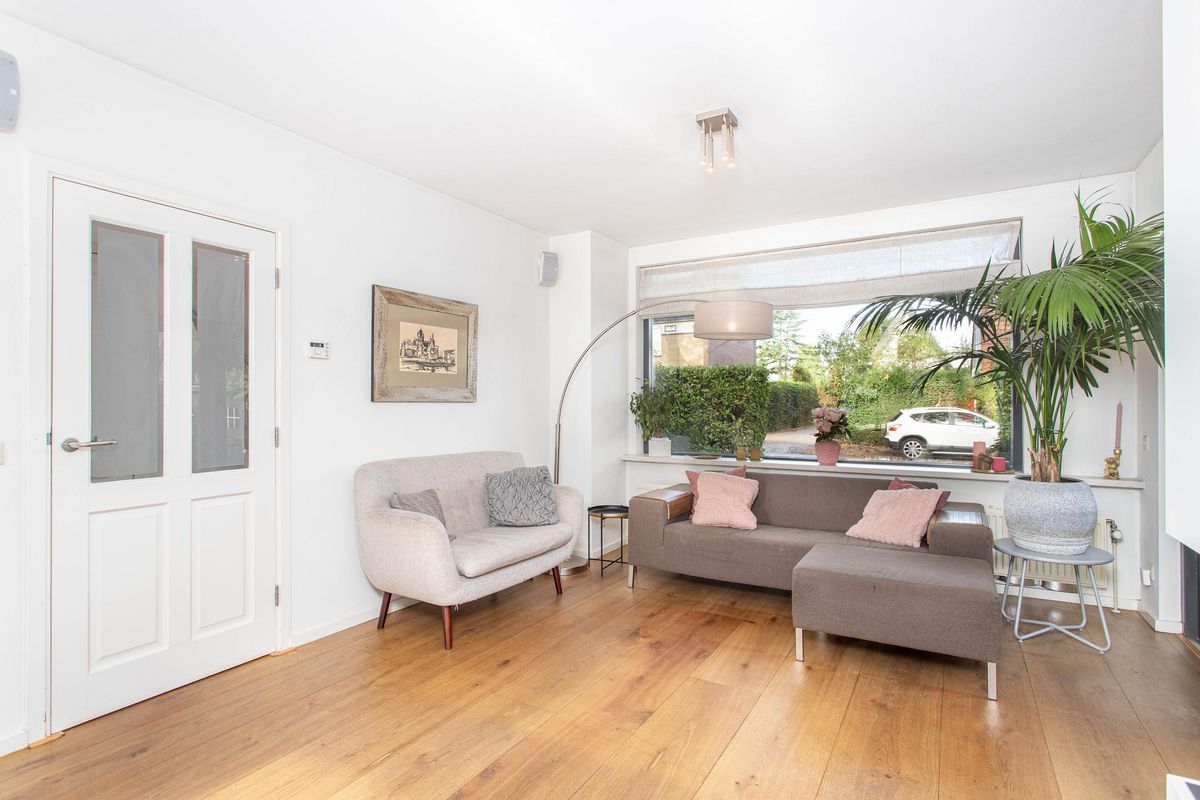 Klokjeslaan 84 Photo Blur 5