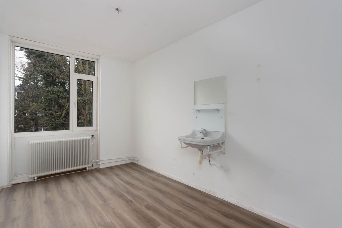 Van Eysingalaan 242 Photo Blur 9